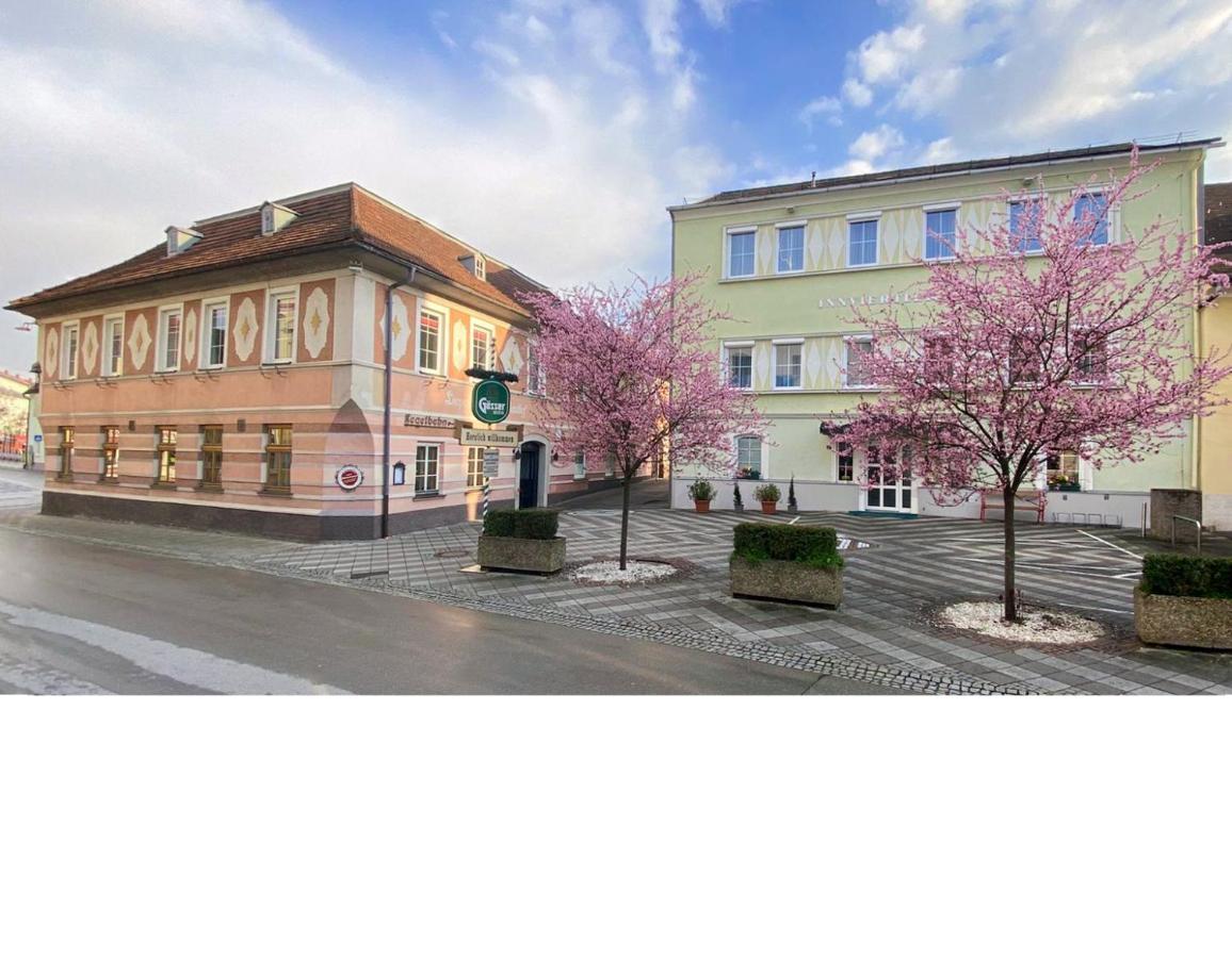Gasthof Hametner: Thermal Oasis with Garden Access Bad Hall Exterior photo