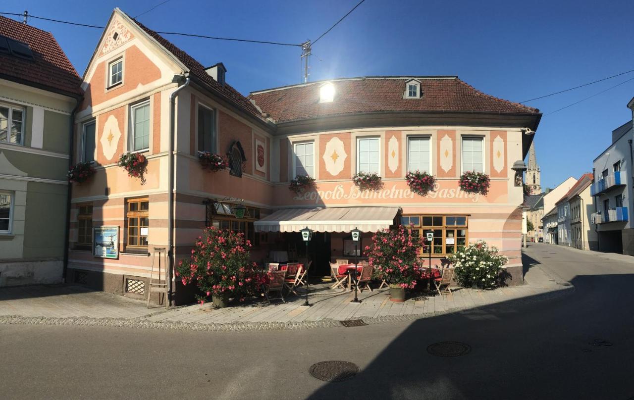 Gasthof Hametner: Thermal Oasis with Garden Access Bad Hall Exterior photo